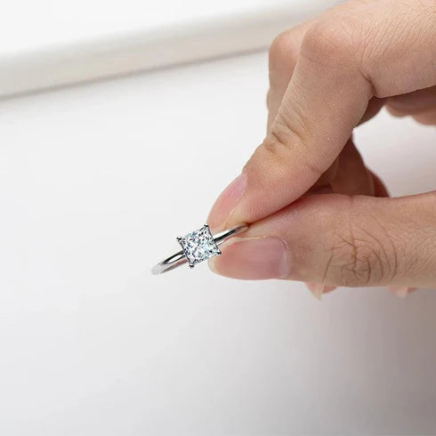 MJ-138 Classic 925 Sterling Silver Moissanite Ring stylish jewelry Anniversary Ring