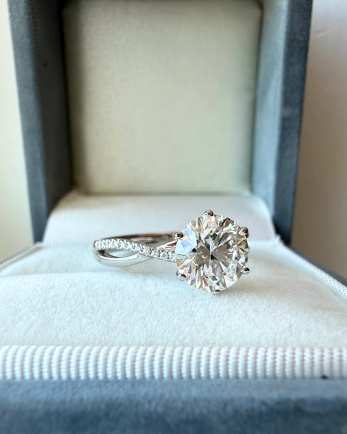 MJ-109 Olivia Round Cut Moissanite Solitaire Engagement Ring stylish jewelry Anniversary Ring