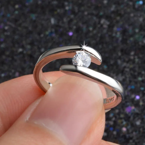 MJ-109 Classic 925 Sterling Silver Moissanite Ring stylish jewelry Anniversary Ring